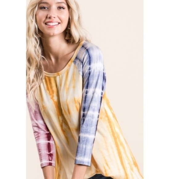 Tri Colored Tie Dye 3/4 Sleeved Tunic Top - Picture 9 of 13